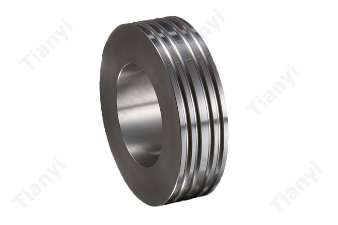 Fuerza inigualable: razones por las cuales los anillos de rollo de carburo de tungsteno superan el rendimiento cada vez